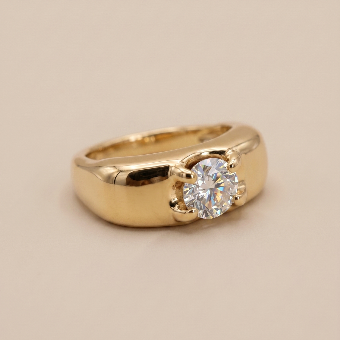 Anel Bold em Ouro 18k