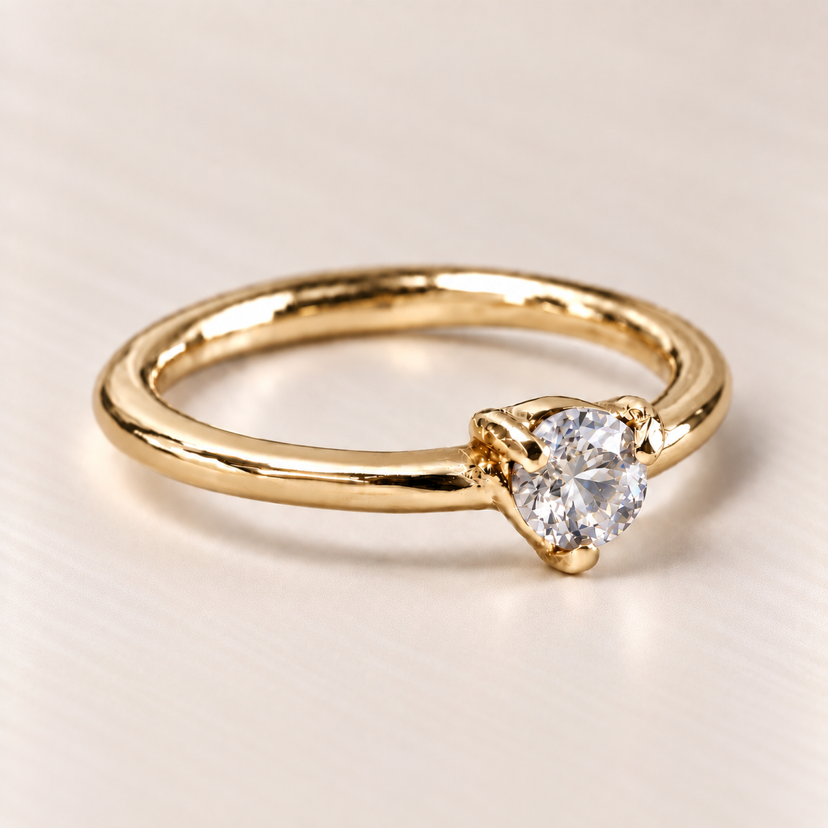 Anel Solitário 3 Garras em Ouro 18k