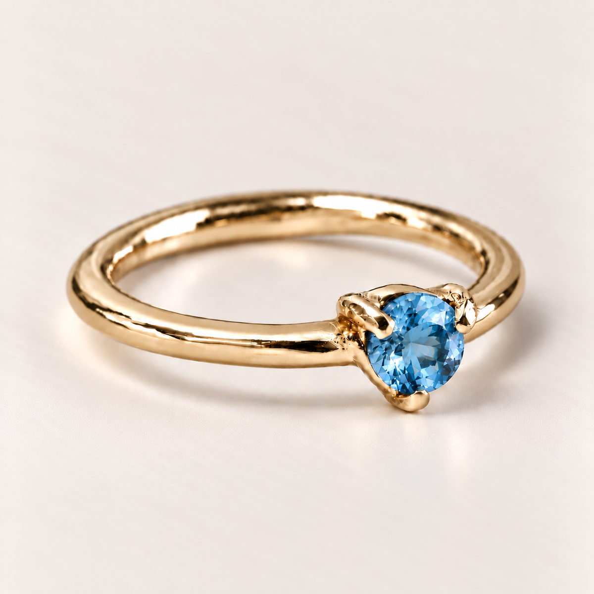 Anel Solitário 3 Garras em Ouro 18k